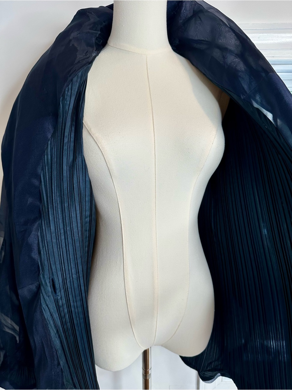 Issey Miyake Sheer Pleated Sculptural Jacket Navy Size 2 - Picture 7 of 14